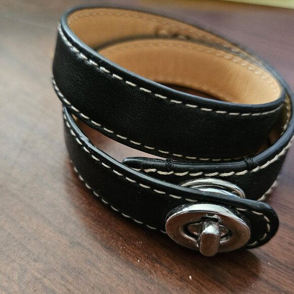 Coach 96317 Leather Double Wrap Turnlock Bracelet Black - Picture 5 of 5